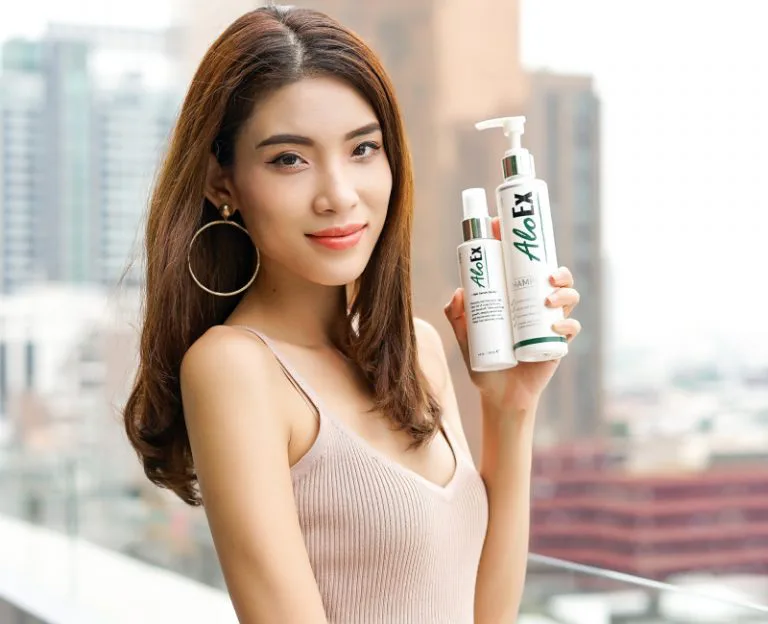 เจน Janenipa บล็อกเกอร์รีวิว AloEx แก้ผมร่วงจากการทำสีผม